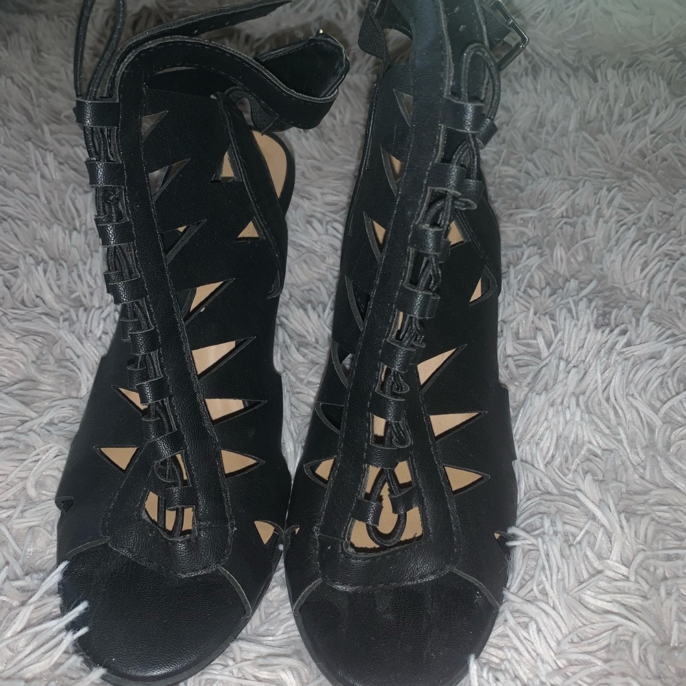 Heels with a small heel.